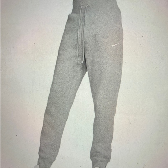 Nike Pants - Nike Women’s Light Gray Sweatpants